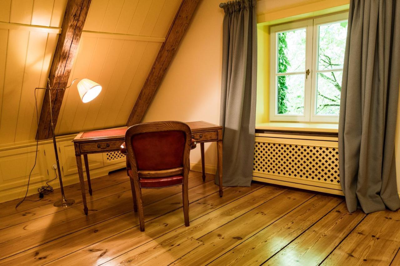 Meinsachsenwald Forsthaus Friedrichsruh * Aumühle